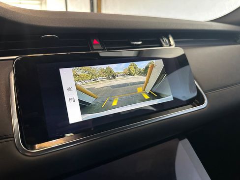 Used 2020 Land Rover Range Rover Evoque SE image 15