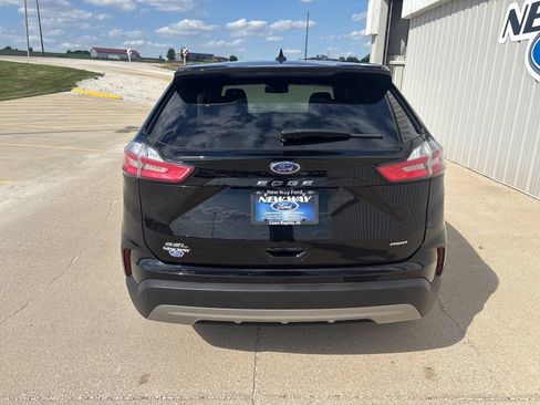 Used 2024 Ford Edge SEL w/ Convenience Package AWD/4WD image 5