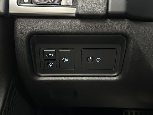 Used 2021 Jaguar F-TYPE Coupe image 25