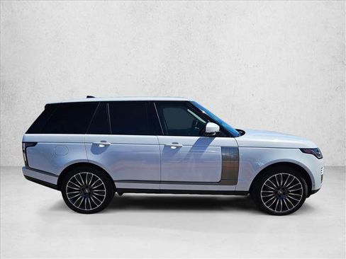 Used 2021 Land Rover Range Rover HSE image 4