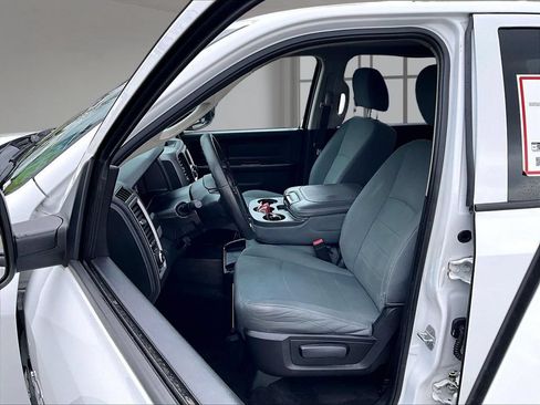 Used 2015 RAM 1500 Express AWD/4WD image 27