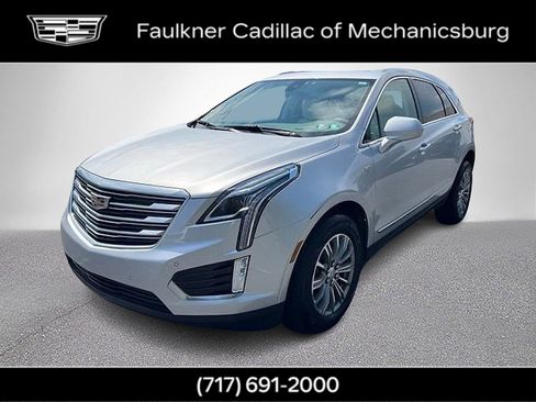 Used 2017 Cadillac XT5 Luxury w/ Driver Awareness Package AWD/4WD image 12