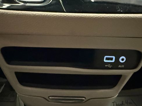 Used 2020 Chrysler Pacifica Limited image 16