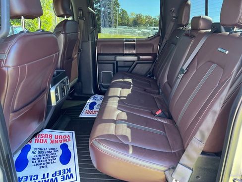 Used 2015 Ford F150 Platinum w/ Equipment Group 701A Luxury image 40