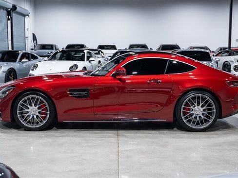 Used 2020 Mercedes-Benz AMG GT C image 3