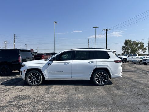 Used 2022 Jeep Grand Cherokee L Overland AWD/4WD image 2