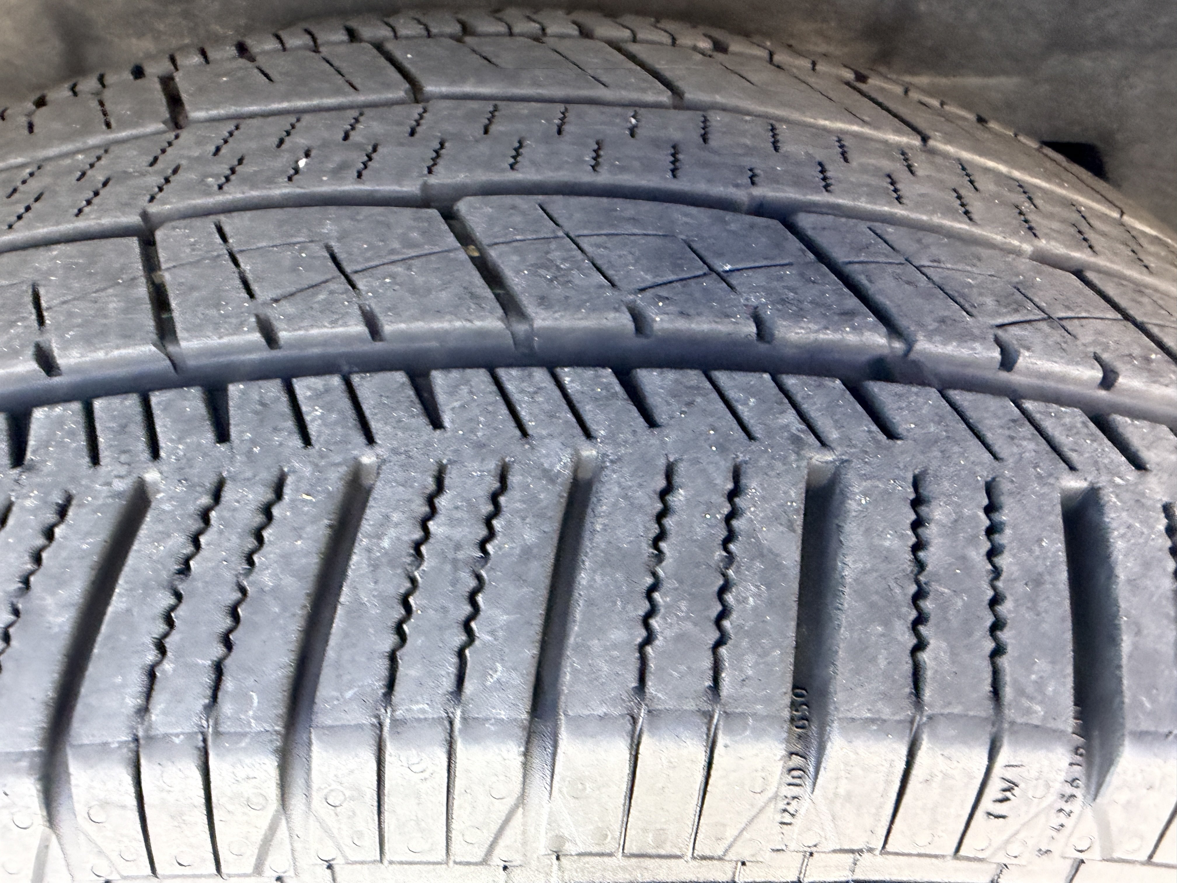 Used 2023 Ford Expedition Limited AWD/4WD image 37