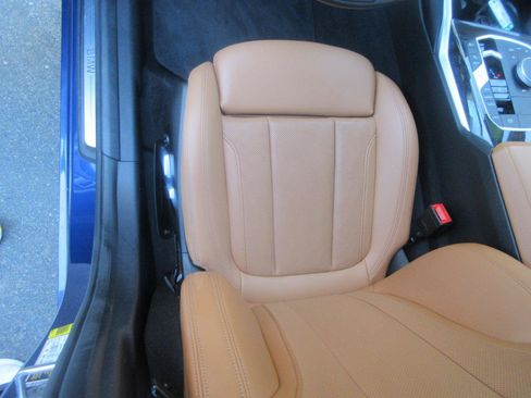 Used 2023 BMW 330i Sedan w/ Driving Assistance Package RWD image 15