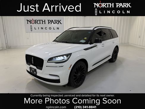 Used 2023 Lincoln Aviator Reserve w/ Equipment Group 201A AWD/4WD image 1
