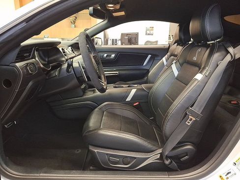 Certified 2021 Ford Mustang Shelby GT500 w/ Technology Package RWD image 7