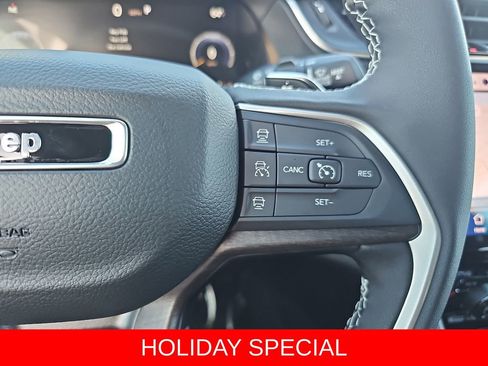 New 2025 Jeep Grand Cherokee Limited w/ Trailer Tow Package image 18