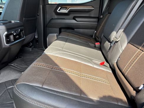 Used 2024 Chevrolet Silverado 1500 High Country image 28