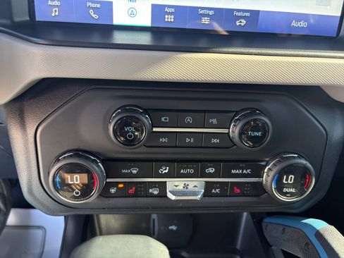 Used 2023 Ford Bronco Wildtrak AWD/4WD image 17
