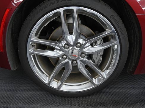 Used 2017 Chevrolet Corvette Stingray Coupe w/ 1LT RWD image 41