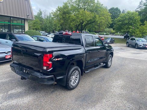 Used 2023 Chevrolet Colorado LT w/ LT Convenience Package II AWD/4WD image 5