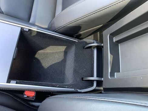 Used 2023 Tesla Model Y Long Range AWD/4WD image 24