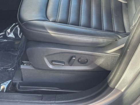 Used 2024 Ford Edge SEL image 23