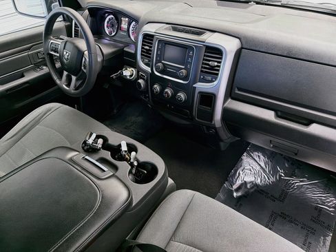 Used 2024 RAM 1500 Classic SLT AWD/4WD image 12