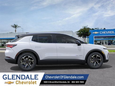 New 2026 Chevrolet Equinox EV LT image 5
