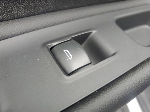 Used 2022 GMC Terrain AT4 image 13