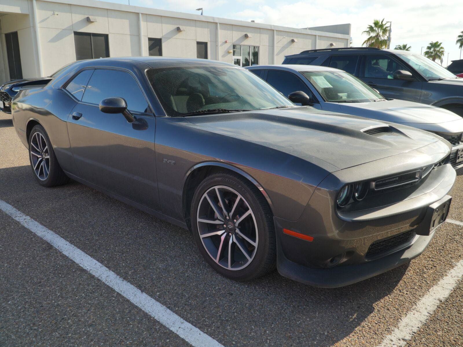 Used 2023 Dodge Challenger R/T RWD image 2