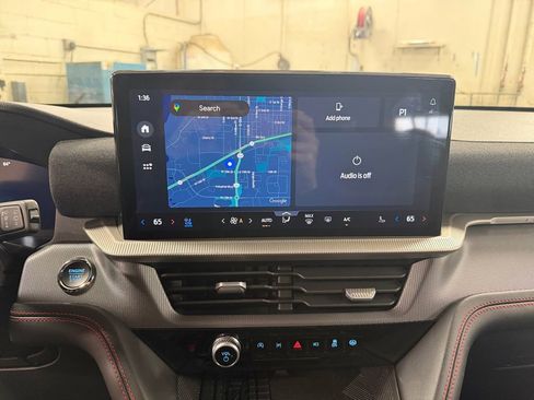 Used 2025 Ford Explorer ST image 36