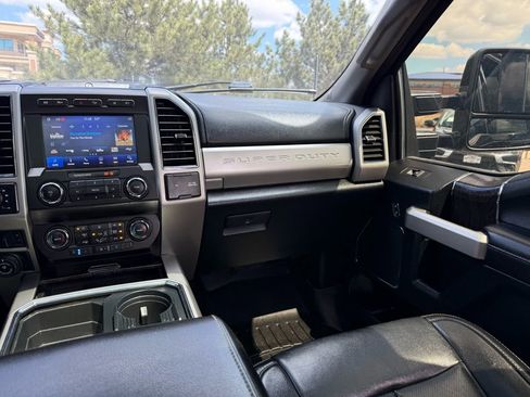 Used 2021 Ford F350 Lariat AWD/4WD image 30