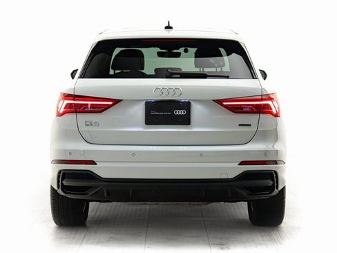 Certified 2025 Audi Q3 2.0T Premium w/ Convenience Package image 31