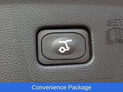 Used 2024 Ford Edge SEL w/ Convenience Package AWD/4WD image 9