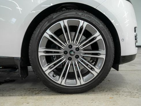 Used 2023 Land Rover Range Rover Long Wheelbase Autobiography AWD/4WD image 44