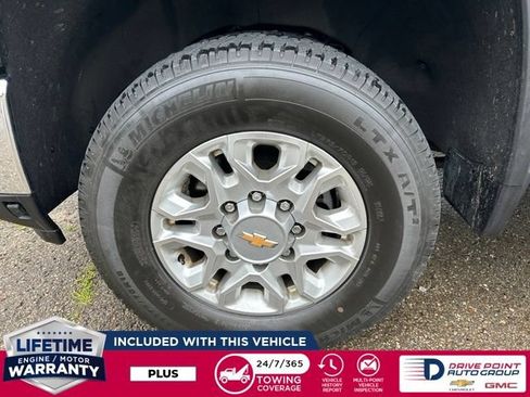 Used 2024 Chevrolet Silverado 2500 LTZ w/ LTZ Premium Package AWD/4WD image 11