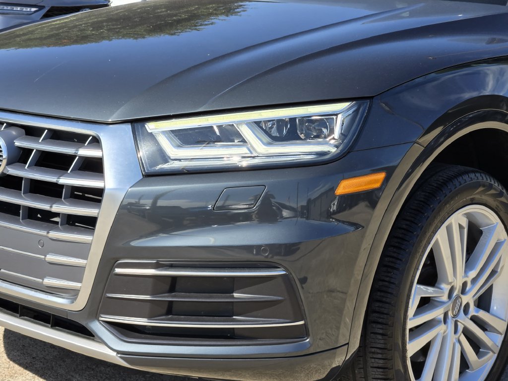 Used 2018 Audi Q5 2.0T Premium Plus w/ Premium Plus Package AWD/4WD image 12