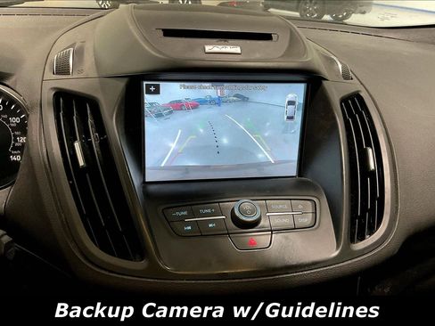 Used 2017 Ford Escape SE w/ Equipment Group 201A image 5