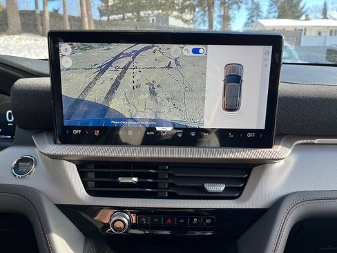 New 2026 Ford Explorer Active w/ Active Comfort Package AWD/4WD image 25