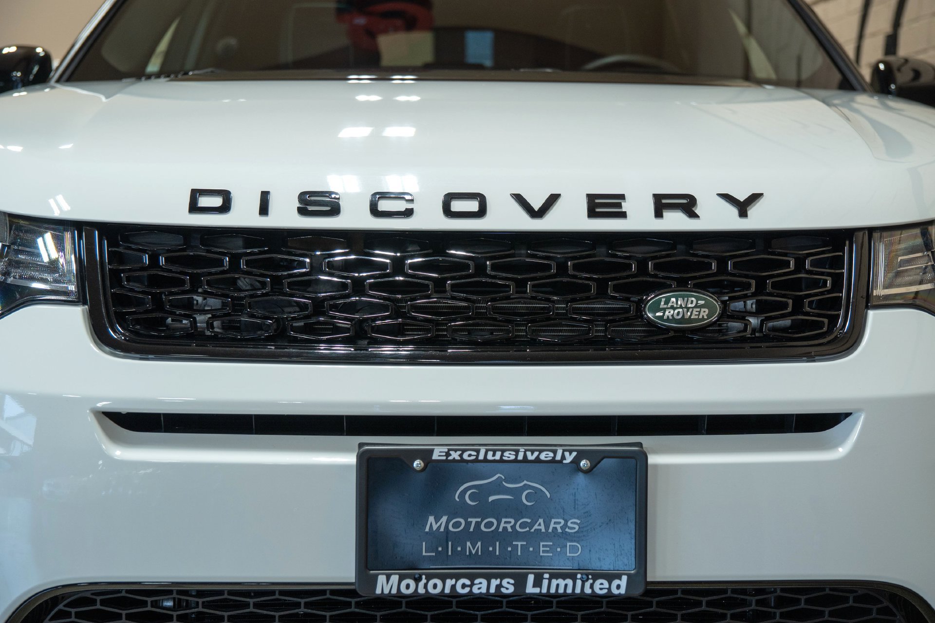 Used 2019 Land Rover Discovery Sport HSE Luxury AWD/4WD image 11