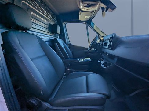 Used 2023 Mercedes-Benz Sprinter 144 Cargo image 15