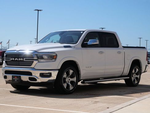 Used 2020 RAM 1500 Laramie AWD/4WD image 7