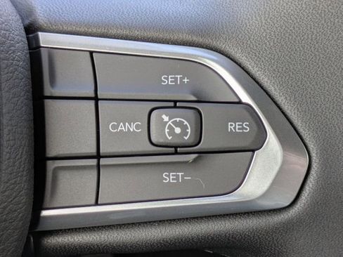 New 2026 Jeep Compass Latitude image 26