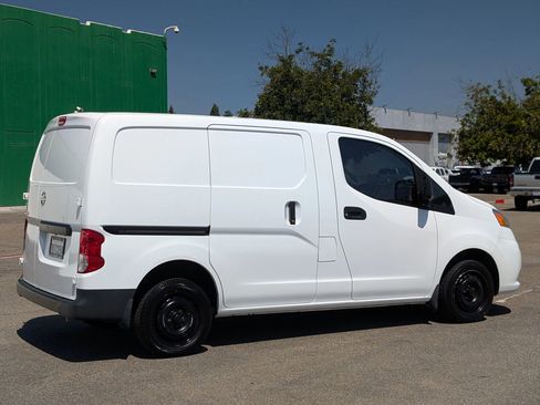 Used 2021 Nissan NV200 S FWD image 2