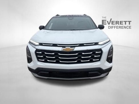 New 2026 Chevrolet Equinox LT w/ Convenience Package II FWD image 2