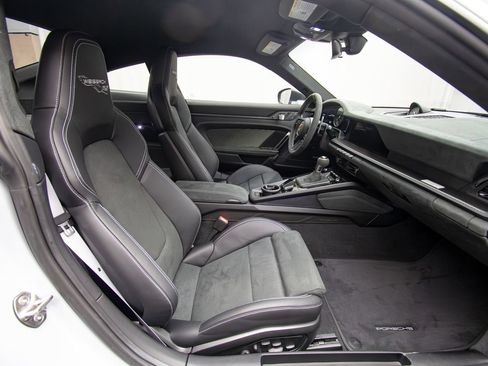 Used 2025 Porsche 911 GT3 RS RWD image 12