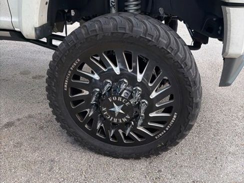 Used 2024 Ford F450 Limited w/ FX4 Off-Road Package image 5