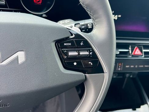 New 2026 Kia Niro Wind image 23