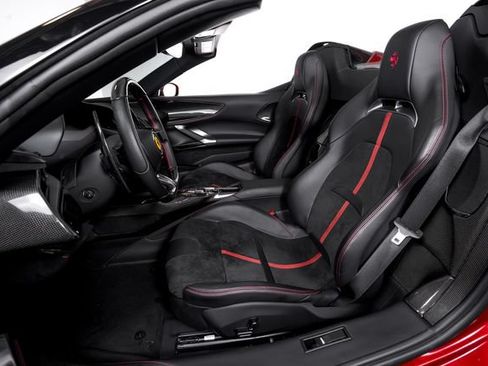 Used 2023 Ferrari SF90 Spider AWD/4WD image 4