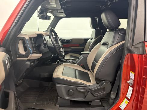 Used 2022 Ford Bronco Wildtrak image 10