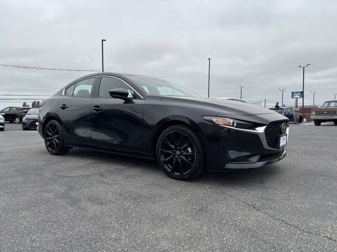 Used 2024 MAZDA MAZDA3 s FWD image 1