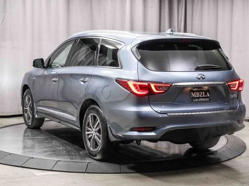 Used 2019 INFINITI QX60 Luxe w/ Essential Package image 2