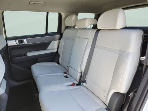 New 2026 Hyundai Santa Fe SE image 14