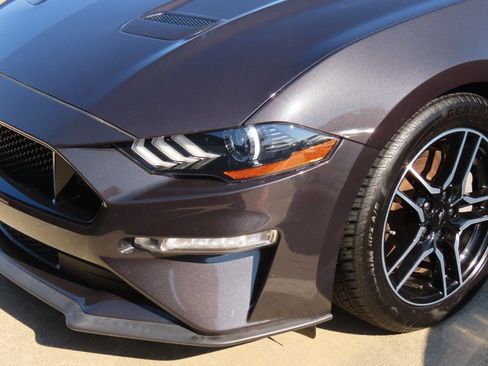 Certified 2022 Ford Mustang GT Premium image 3