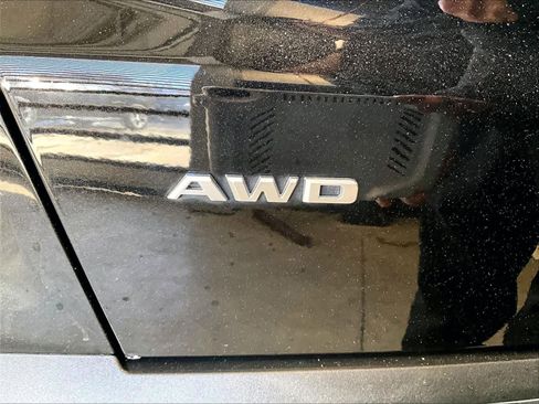 Used 2025 Cadillac XT5 Premium Luxury image 30